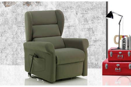 Poltrona con meccanismo long Relax System su ruote
