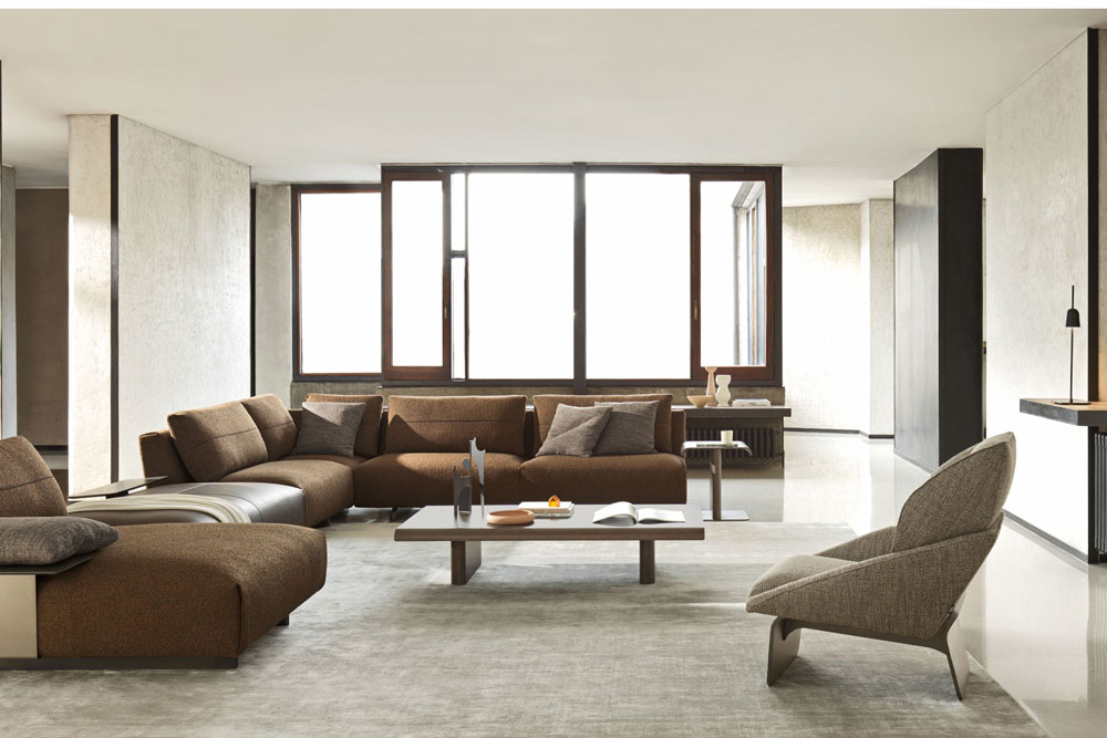 Fauteuil assorti au canapé grâce à la couleur des coussins