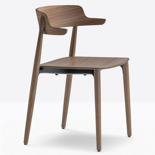 Silla de madera