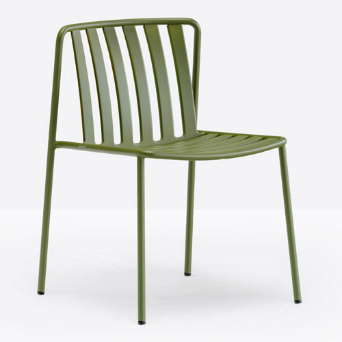 Silla de metal