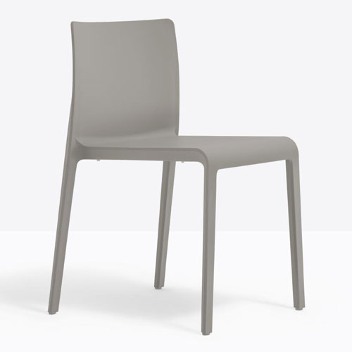Silla de plástico